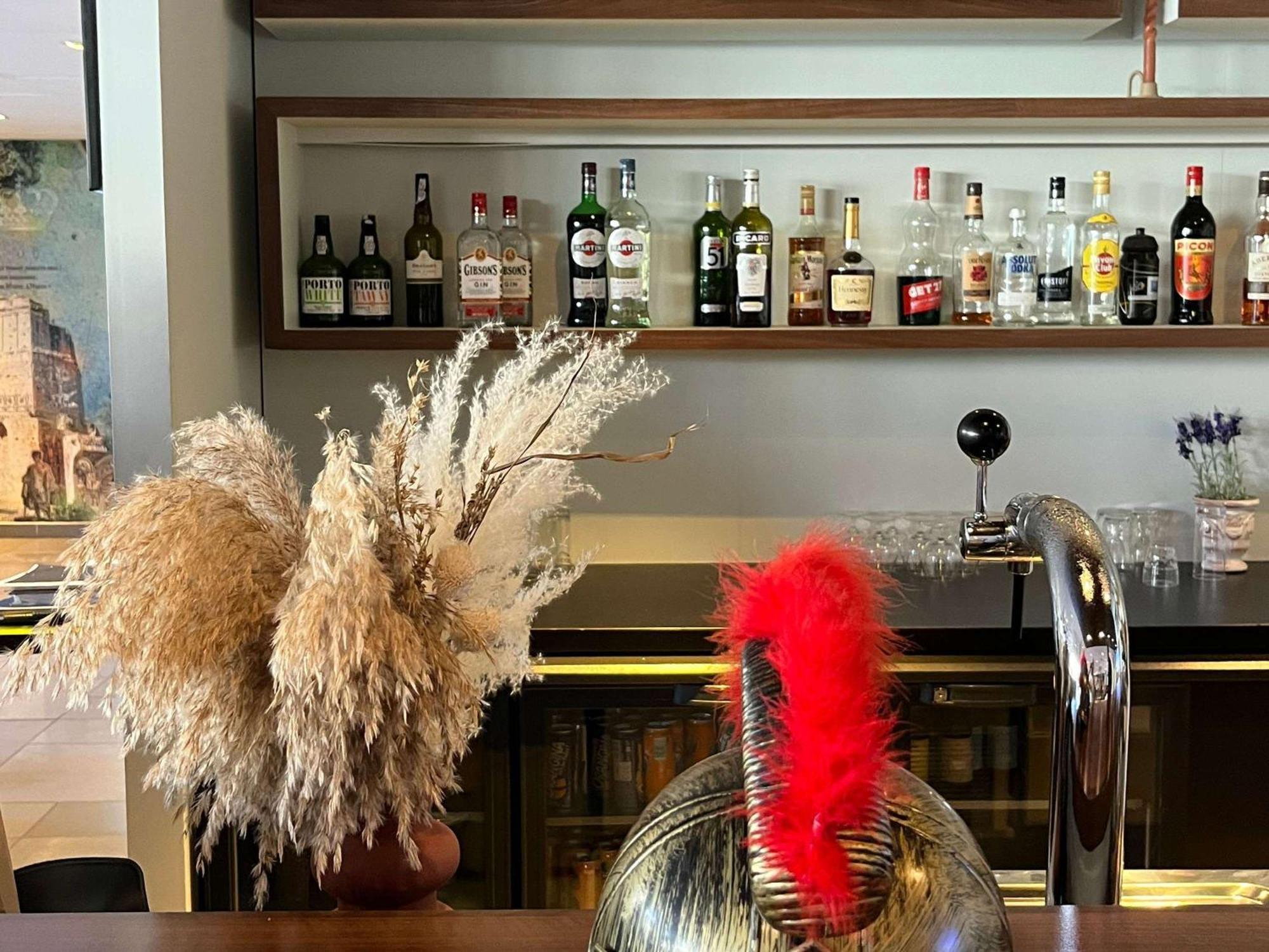 Ibis Budget Nimes Centre Gare Exteriör bild